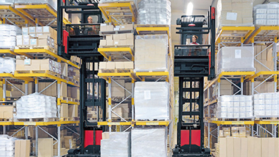 Forklift Trucks with Navigation System Forklift Trucks with Navigation System